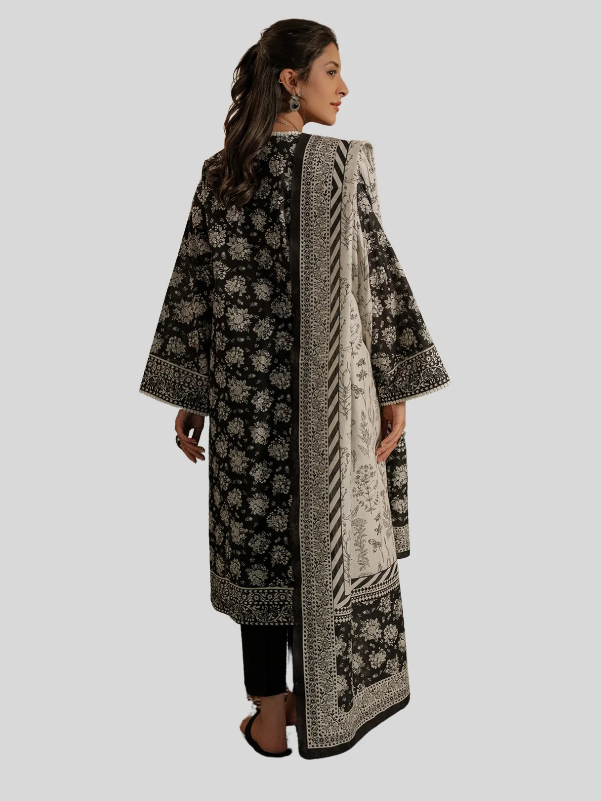 Zellbury 2-Pc Winter Unstitched Khaddar Suit - Image 3