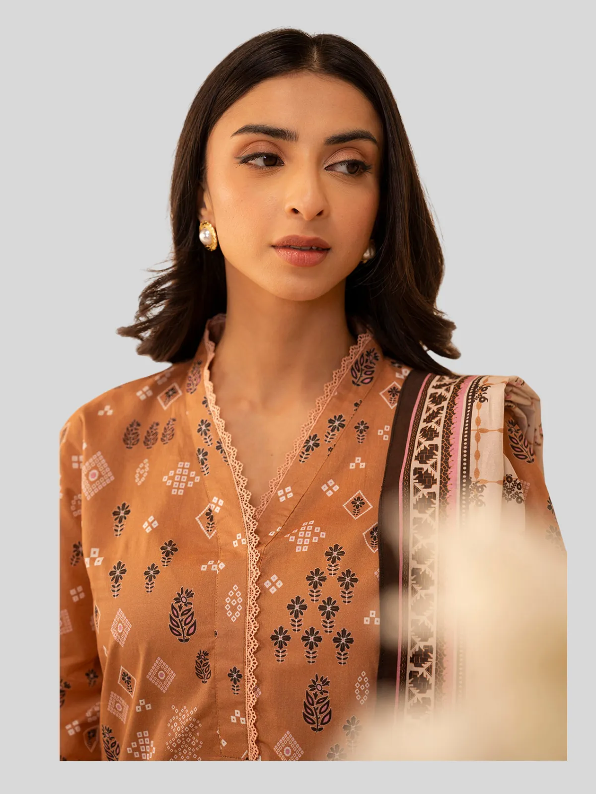 Zellbury 3-PC Digital Printed Unstitched Lawn Suit - Image 3